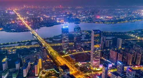 南昌日報 頭版頭條 高新區強鏈補鏈促產業集群量質齊升